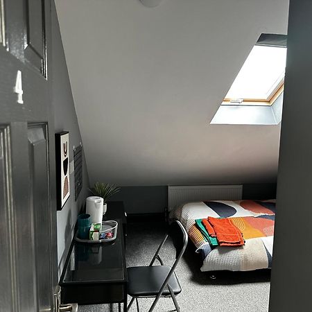 6D Hosting Lägenhet Coventry Exteriör bild